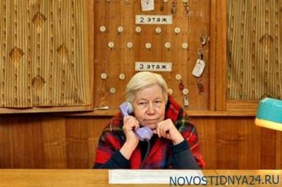 В РФ на одну школу 100 силовиков, а защищать её должна тётя Маша