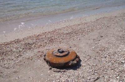 На пляже в Кирилловке нашли мину