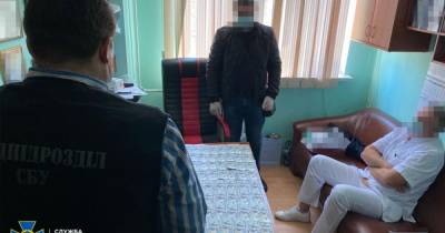 В Одессе разоблачили врачей, которые требовали деньги за "бесплатные" операции на сердце (ФОТО)