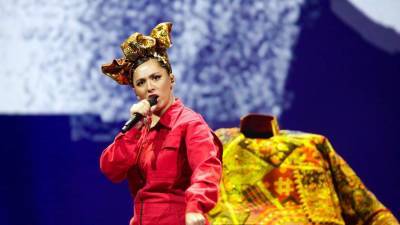 Певица Манижа ответила на критику ее творчества