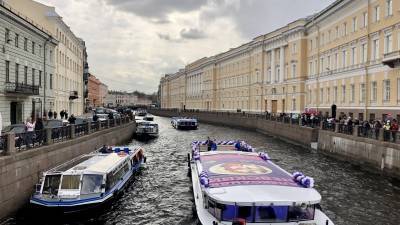Петербург надеется на восстановление туризма с помощью ПМЭФ и футбола