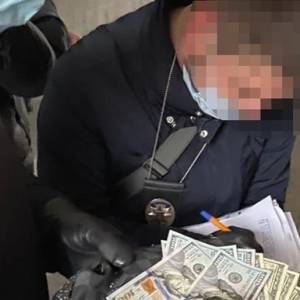 Врач в Одесской области требовал 11 тысяч долларов взятки за операцию на сердце
