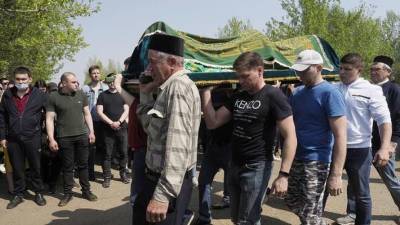 В российском Татарстане объявлен траур по погибшим школьникам