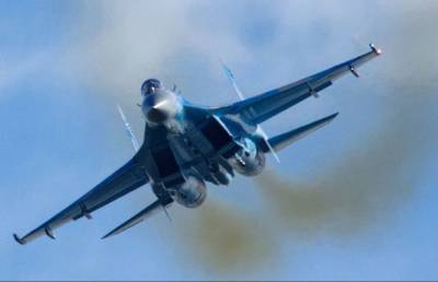 Перехват трех самолетов ВВС Франции Су-30 сняли на видео