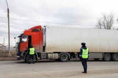 На Старом мосту Астрахани планируют ограничить движение грузовиков