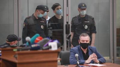 Суд арестовал напавшего на школу в Казани