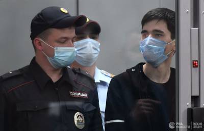 Суд арестовал на два месяца обвиняемого в нападении на школу в Казани