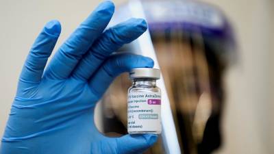 Норвегия отказалась использовать вакцину от COVID-19 компании AstraZeneca