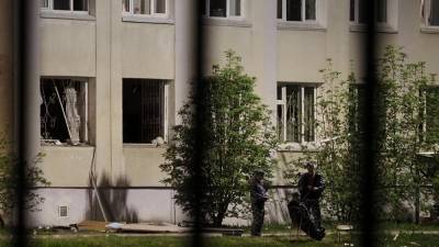 Суд арестовал мужчину, устроившего стрельбу в казанской гимназии