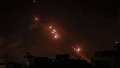 Сектор Газа запустил десятки ракет в сторону Израиля