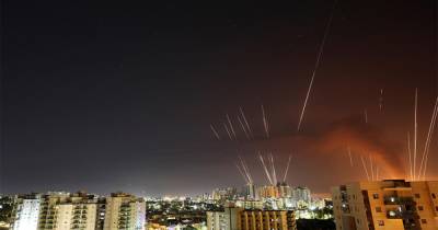 Почти 1,5 тысячи ракет выпустили из сектора Газа по Израилю - ren.tv - Израиль - Лод