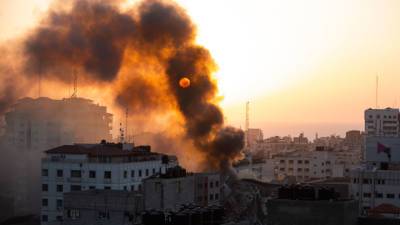 Израиль расширяет атаки по сектору Газа