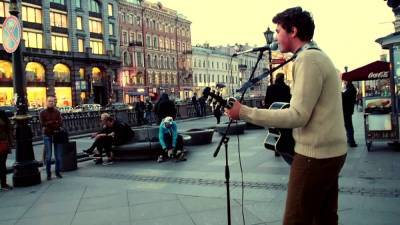 В Петербурге уличные музыканты смогут выступать в метро