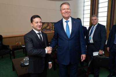 Зеленский пригласил на саммит Крымской платформы президента Румынии