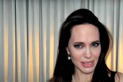 Анджелина Джоли - Брэд Питт - Джоли призналась, почему после Брэда Питта никого не нашла - mk.ru