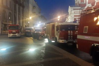 При пожаре в квартире на Малой Посадской улице погиб человек