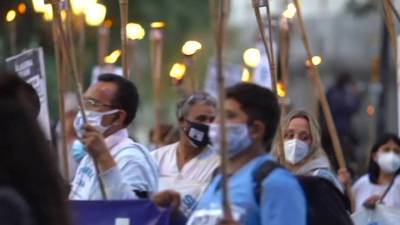 Во многих странах мира проходят демонстрации медработников