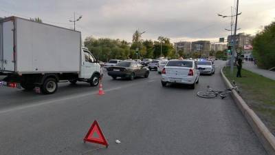 За сутки в Тюмени произошло 4 ДТП с велосипедами и 1 со скутером
