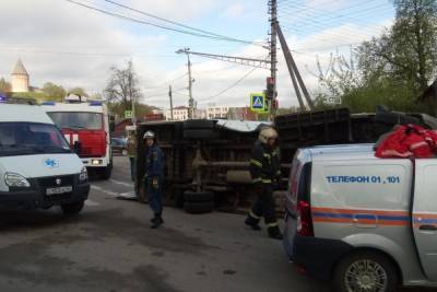 Утром в Смоленске из-за столкновения с фургоном пострадали пассажиры маршрутки