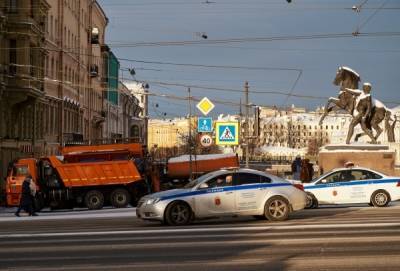 В Петербурге задержаны двое мужчин за ограбление 99-летнего ветерана в День Победы