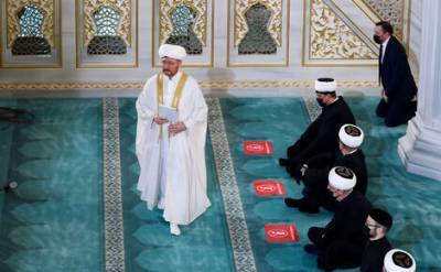Российские мусульмане отмечают праздник Ураза Байрам