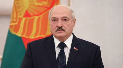 Президент Белоруссии принял верительные грамоты российского посла