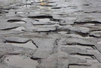 Локоть: город не может поддерживать дороги в нормативном состоянии