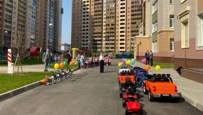 Детский сад с автошколой и русской печью открыли в Приморском районе