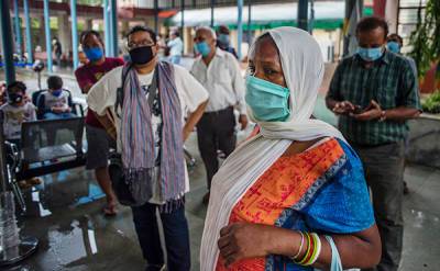 В Индии умерших традиционно не хоронят, а сжигают - врач