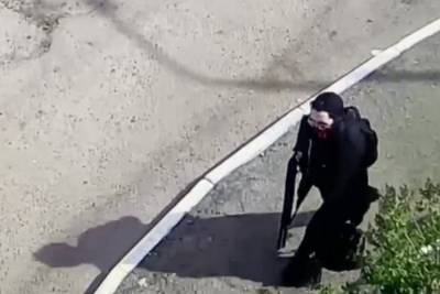 Городская система видеонаблюдения не смогла распознать Галявиева с ружьем