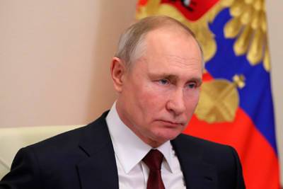 Путин дал поручения по ситуации в Казани