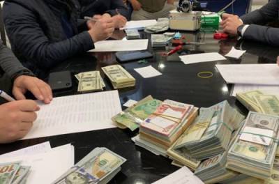 Экс-нардепа заподозрили в организации подпольной торговли в киевских переходах
