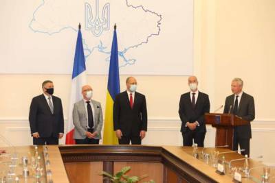 Украина и Франция подписали соглашения на сумму более 1 миллиард евро
