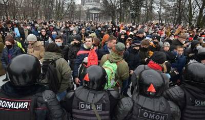 Лев Гудков - Уровень одобрения протестов в РФ упал до 16% - newizv.ru