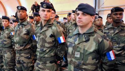 Военные призывают правительство спасти Францию от исламизма