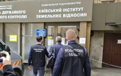 В Киеве повсюду обыски — мэр Кличко заявил о политическом давлении