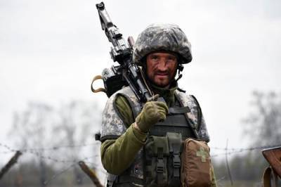 Командующий ООС Наев: военных Украины в Донбассе атакуют «лазерным оружием российского производства»