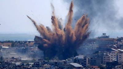 ХАМАС продолжил наносить удары по Израилю. Целью стал аэропорт