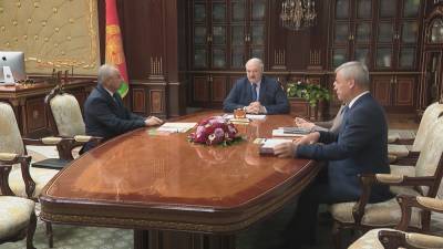 А.Лукашенко встретился с руководителями Конституционной комиссии