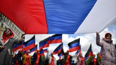 «Не планирует»: Кремль опроверг слухи о «поглощении» Россией ЛНР и ДНР