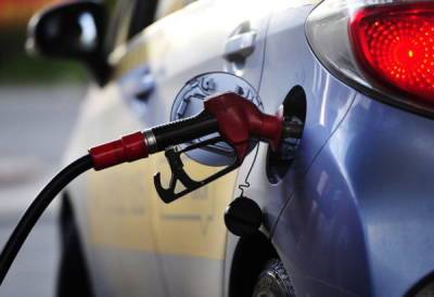 Бензин різко подорожчав: чи загрожує Україні дефіцит пального