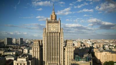 МИД России осудил вмешательство США и ЕС в политические дела Молдавии