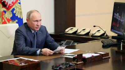 Путин поручил выработать единый подход к безопасности учебных заведений