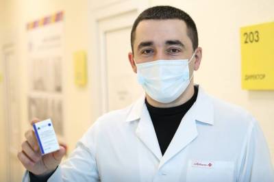 В крупнейшем вузе Северного Кавказа открыли пункт вакцинации от коронавируса
