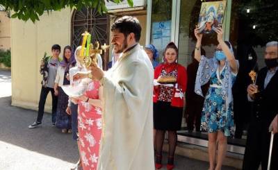 Священник УПЦ провел пасхальные богослужения для украинцев в Ливане
