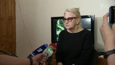 Кадры из казанской школы и интервью с директором, благодаря которой удалось спасти большинство детей
