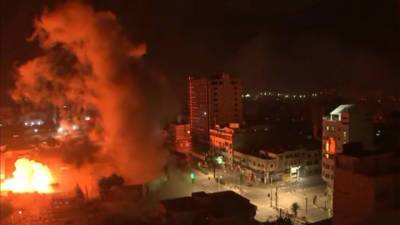 Ракеты, погромы, обстрелы: страшные кадры палестино-израильского конфликта - vesti.ru - Тель-Авив - Палестина - Лод