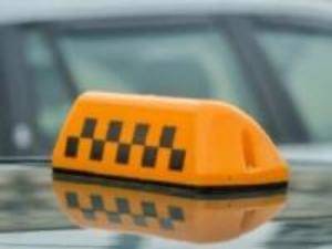 Липецкая полиция разыскивает таксиста-лихача