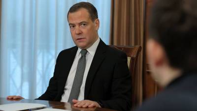 Медведев назвал «расправой» преследование Медведчука на Украине
