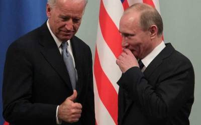 СМИ: На встрече Байдена и Путина у РФ будет больше военных, чем дипломатов